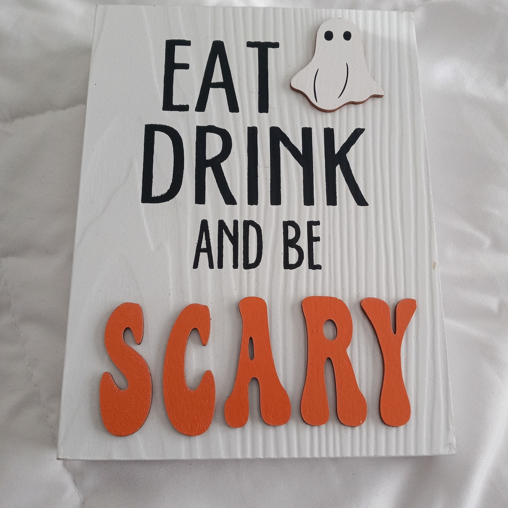 Ashland White and Orange Halloween Wall Decor